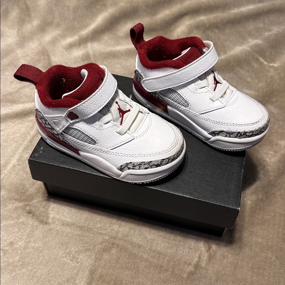 Air Jordan Spizike Spike Lee Brooklyn Low 6c toddler - Picture 2 of 4